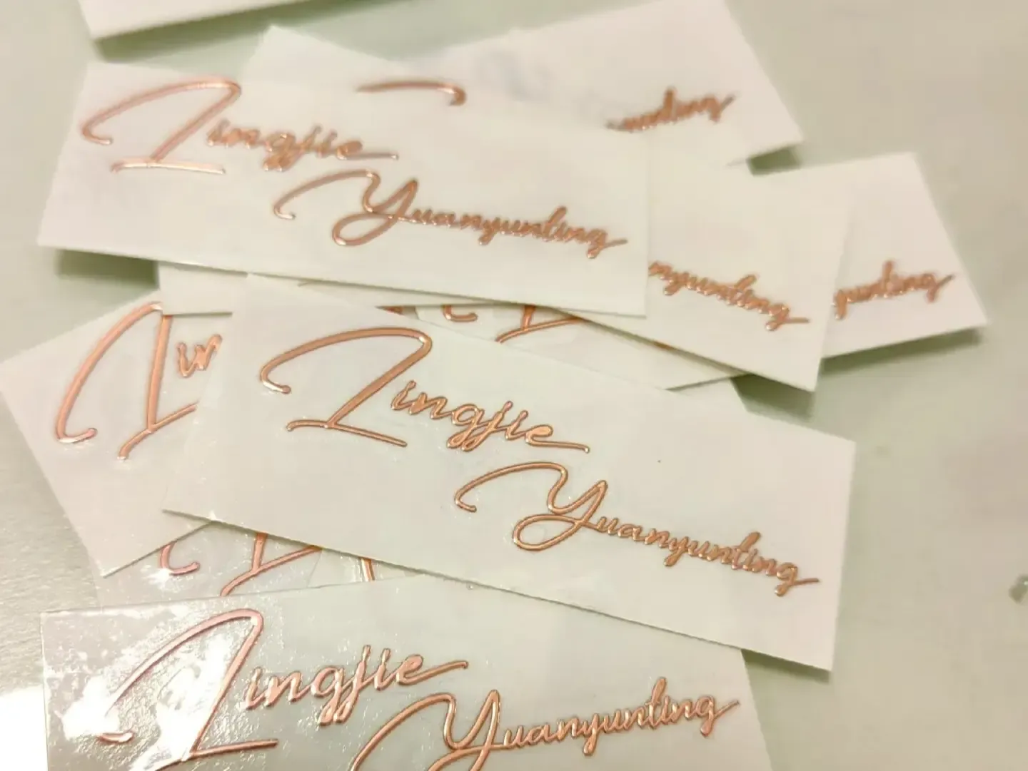 전사스티커는 떼어낼 수 있나요?