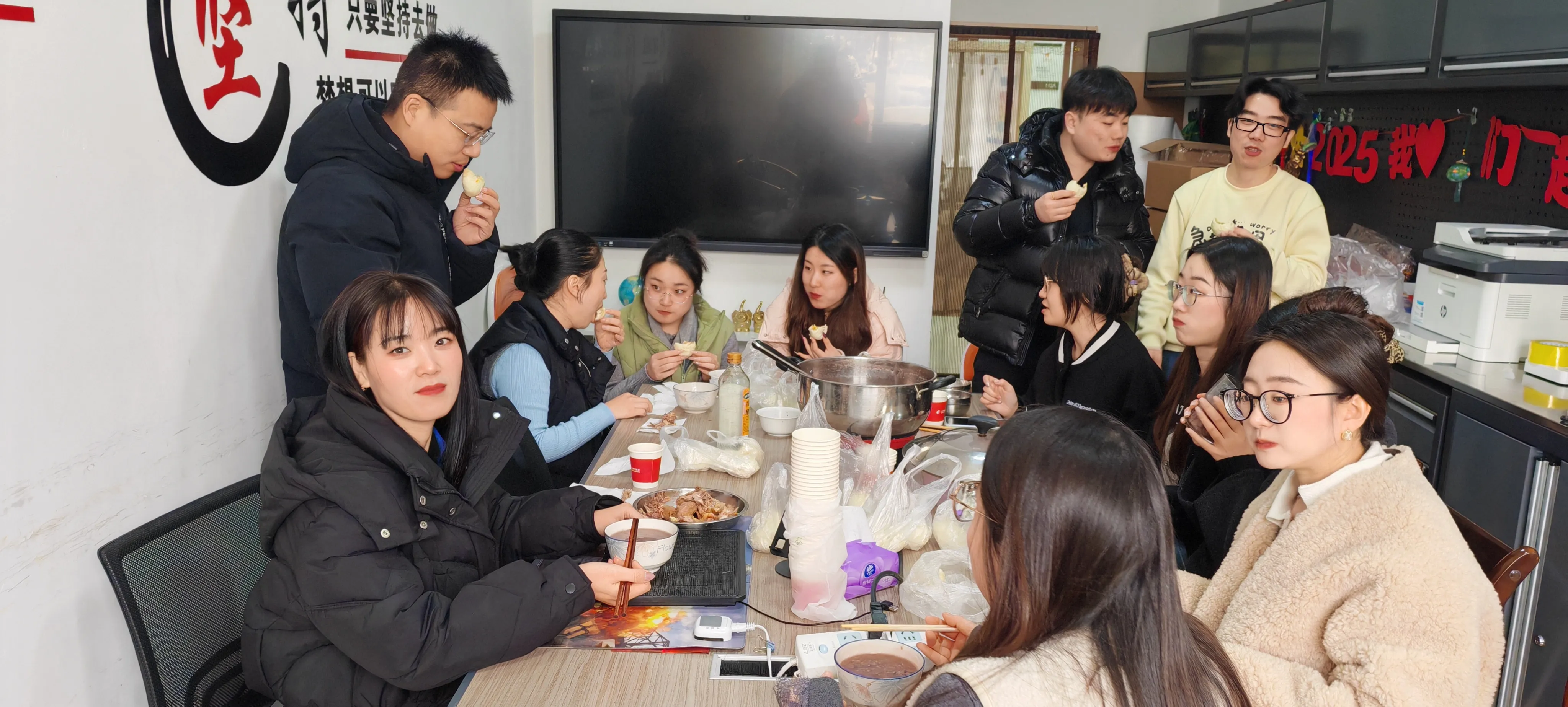 JOJO 팩에서 전통의 맛과 따뜻한 소망을 만나보세요