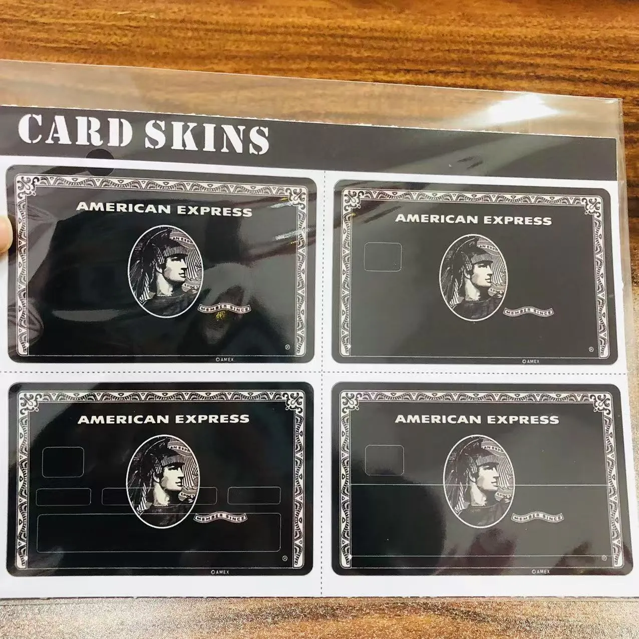 여기에서 원하는 신용카드 스티커를 찾을 수 있습니다.