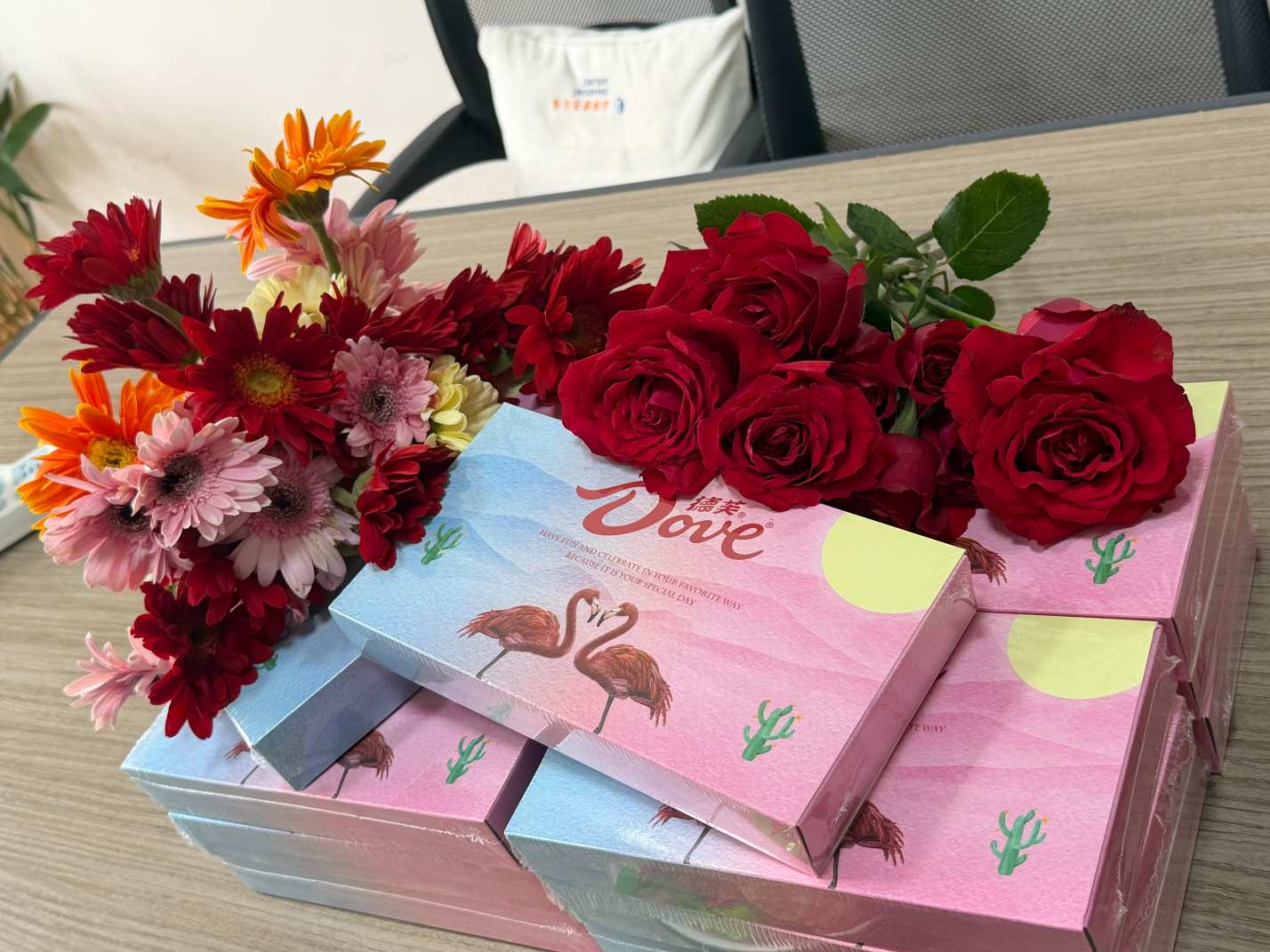 사랑은 직장을 가득 채운다